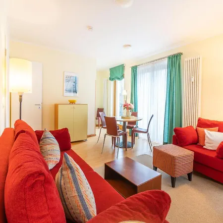 Kaiservillen - Mit 1 Schlafzimmer Und Balkon D121 شقة *